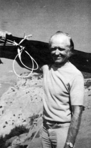 George Worthington with one of his several flex-wing hang gliders at Torrey Pines, San Diego, California